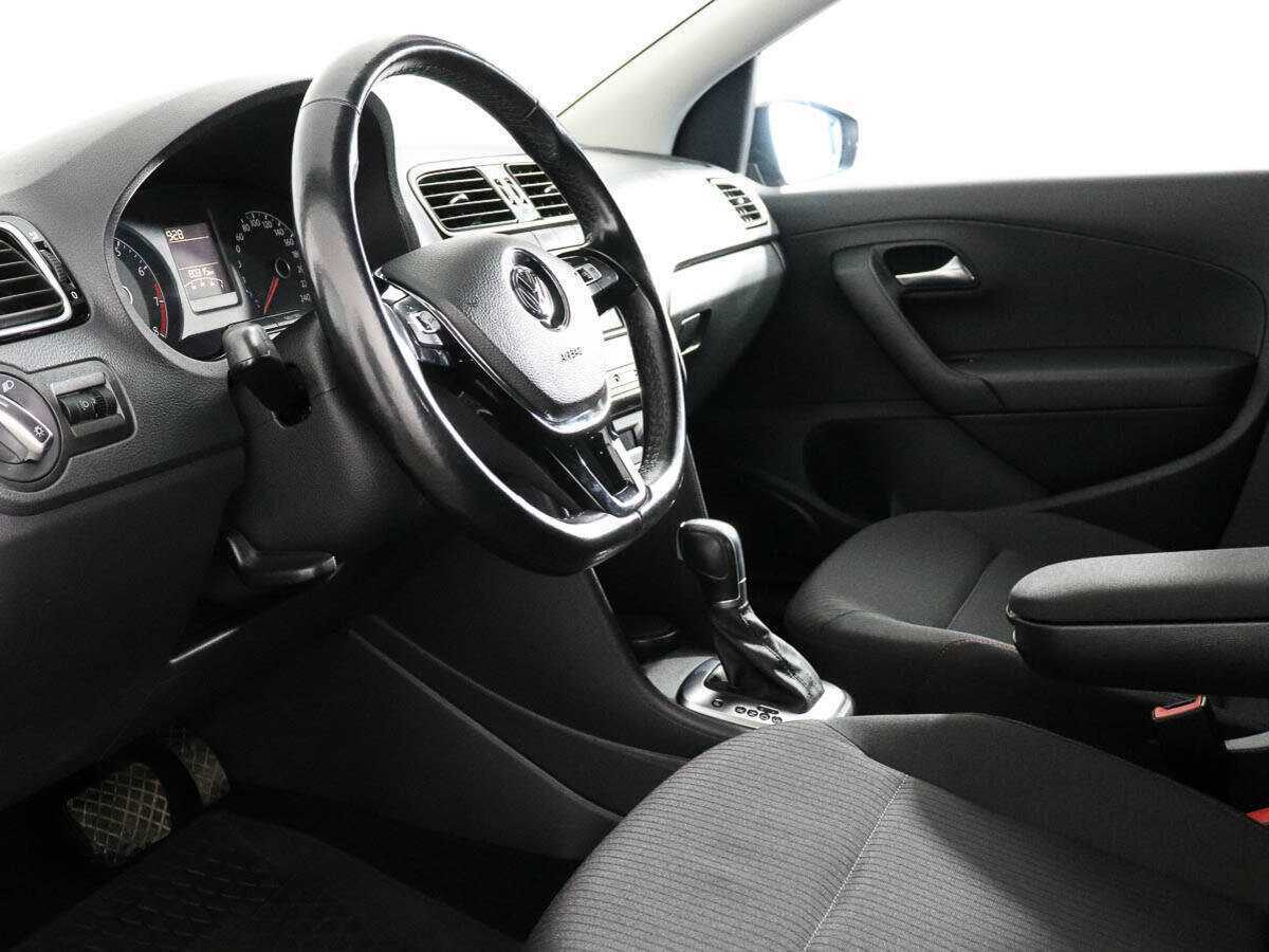 Купить Volkswagen Polo с пробегом. Фото: #7