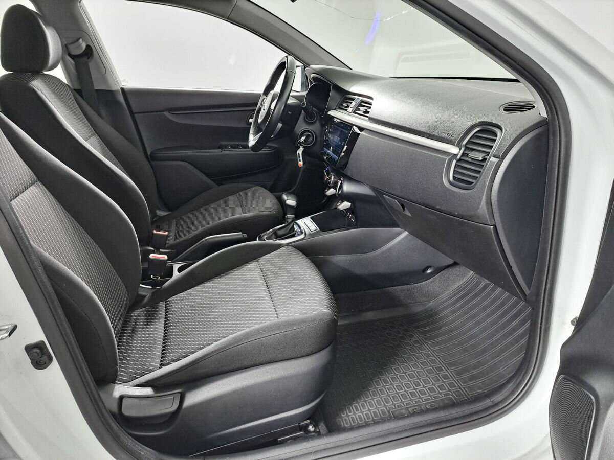 Купить Kia Rio с пробегом. Фото: #8