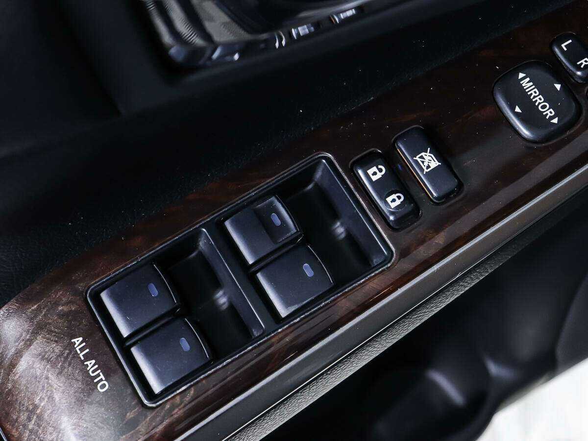 Купить Toyota Camry с пробегом. Фото: #17