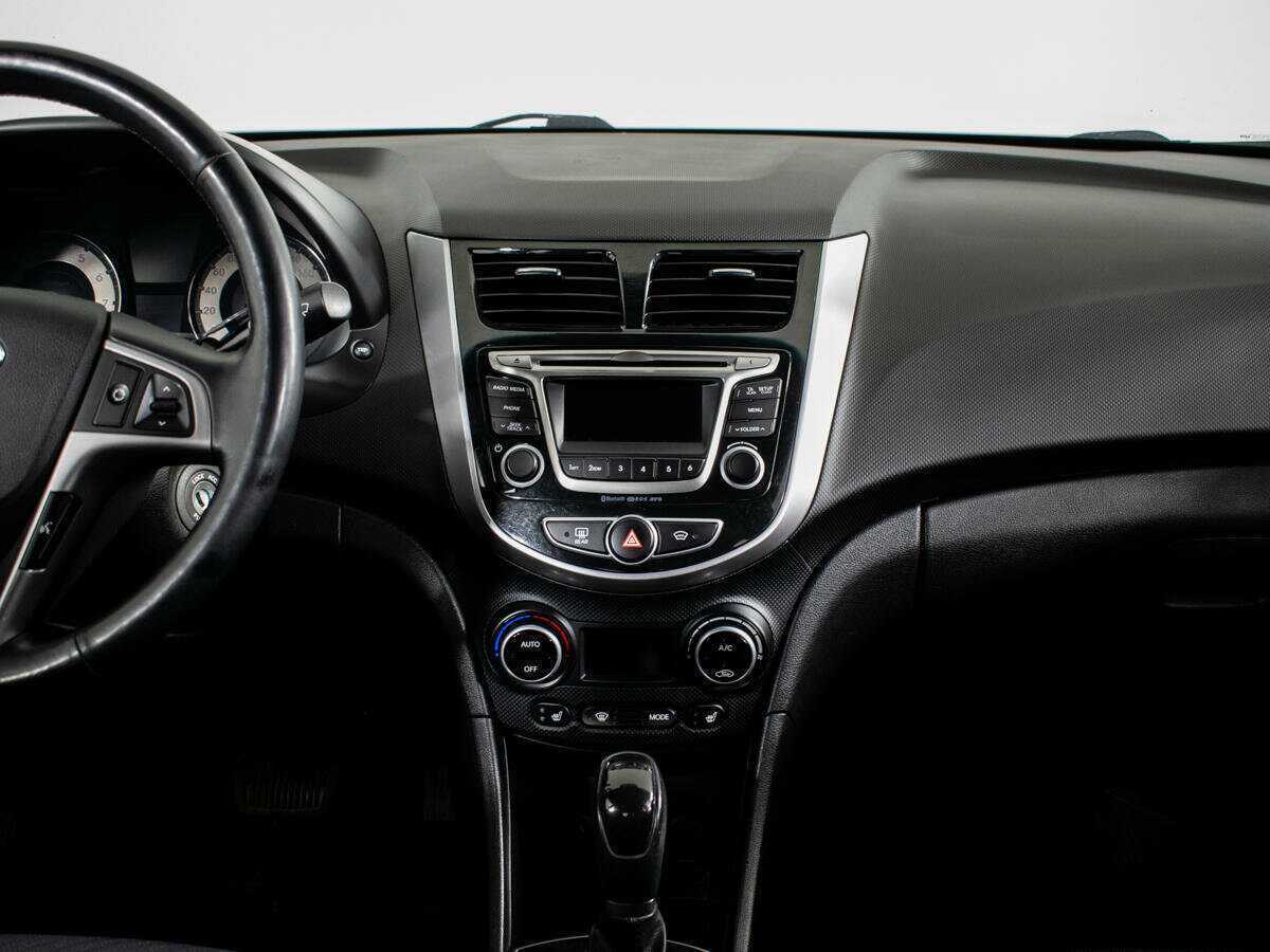 Купить Hyundai Solaris с пробегом. Фото: #10