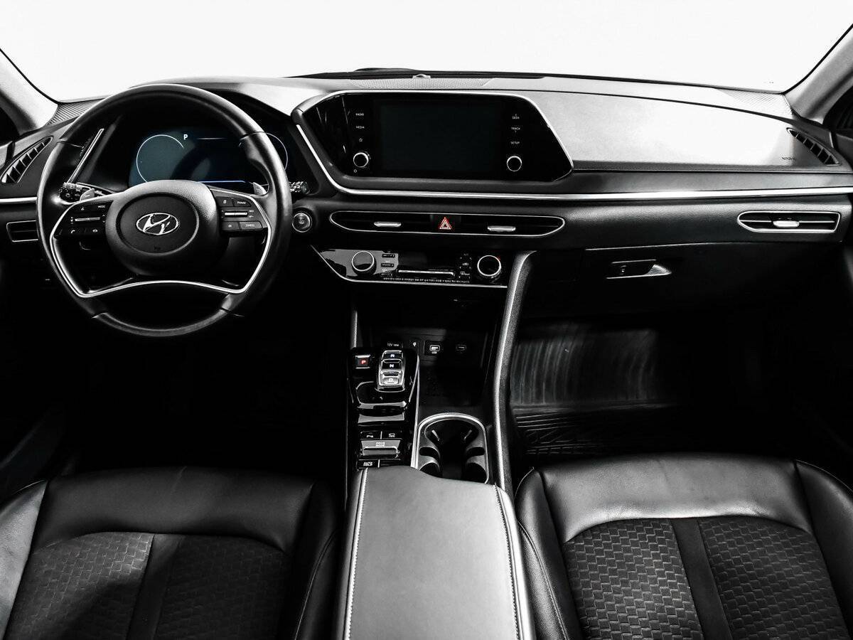 Купить Hyundai Sonata с пробегом. Фото: #10