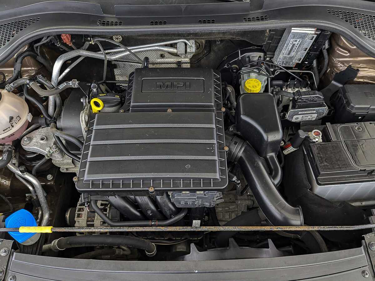 Купить Volkswagen Polo с пробегом. Фото: #8