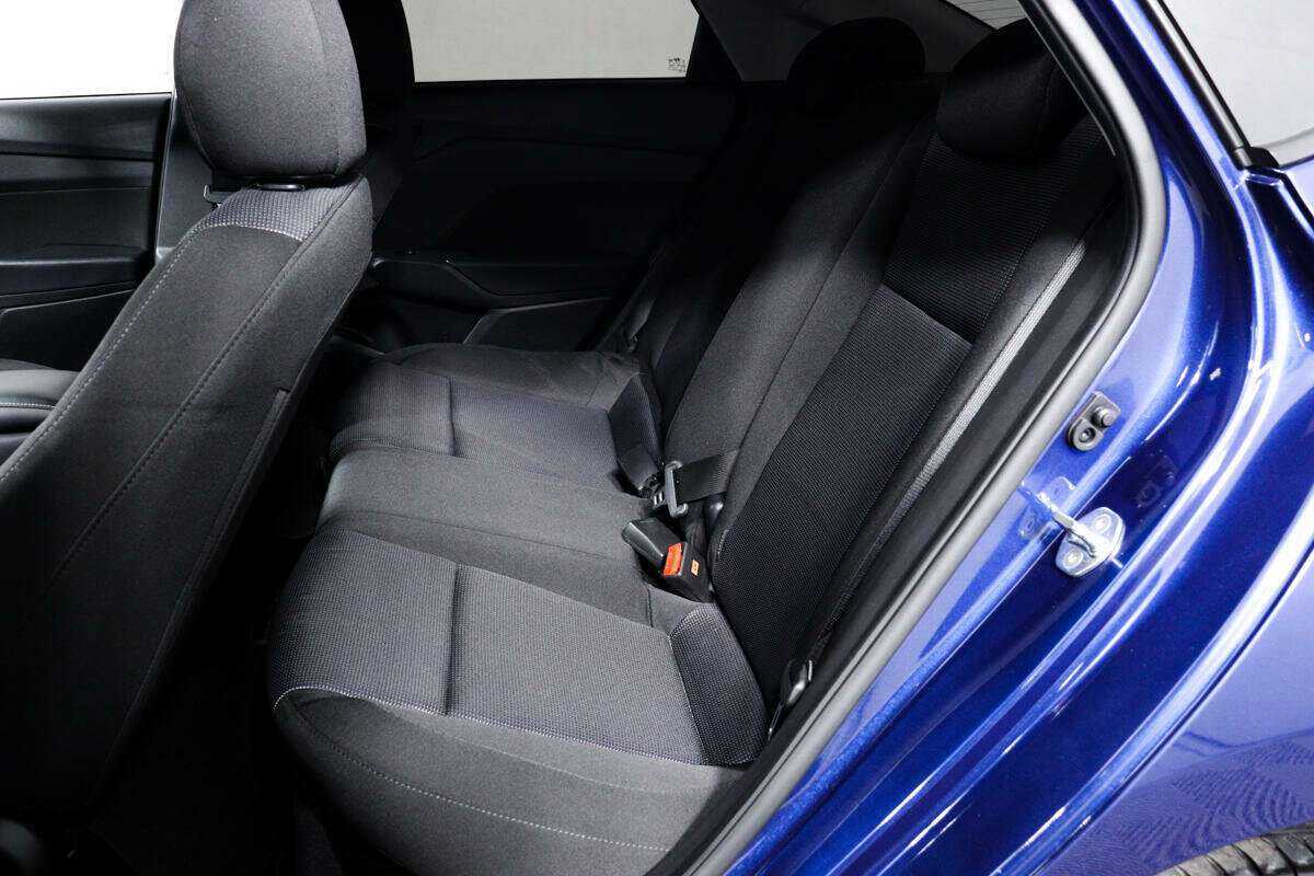 Купить Hyundai Solaris с пробегом. Фото: #11