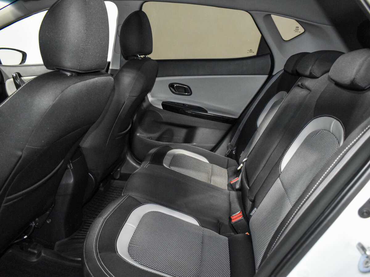 Купить Kia Ceed с пробегом. Фото: #10