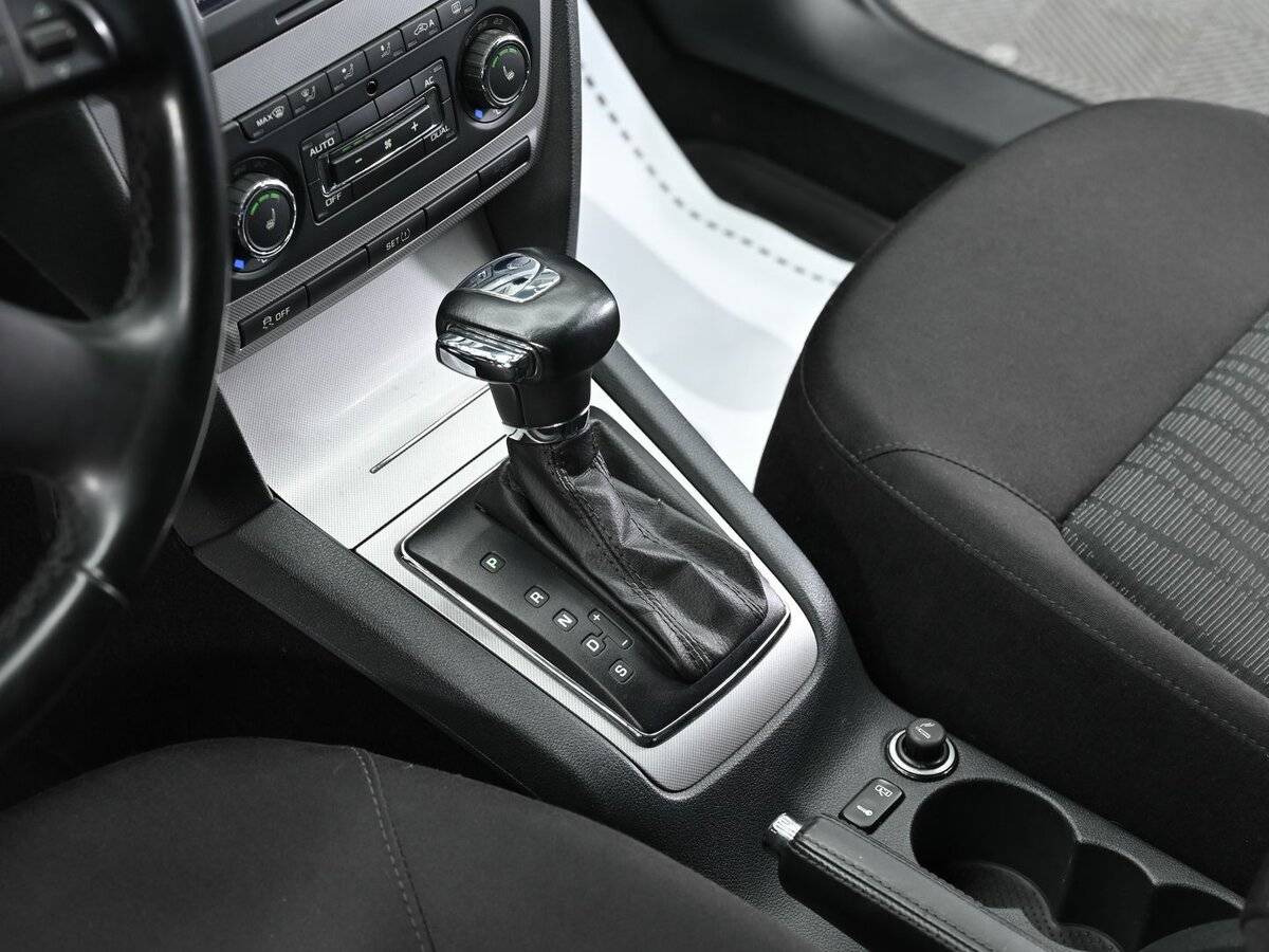 Купить Skoda Octavia с пробегом. Фото: #9