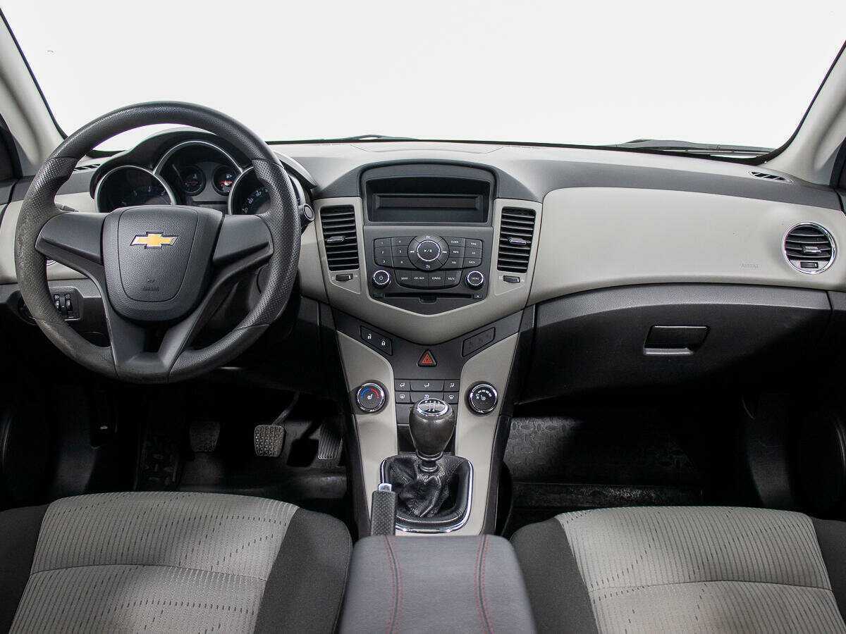 Купить Chevrolet Cruze с пробегом. Фото: #10