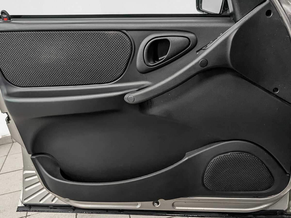 Купить Lada (ВАЗ) Niva с пробегом. Фото: #18