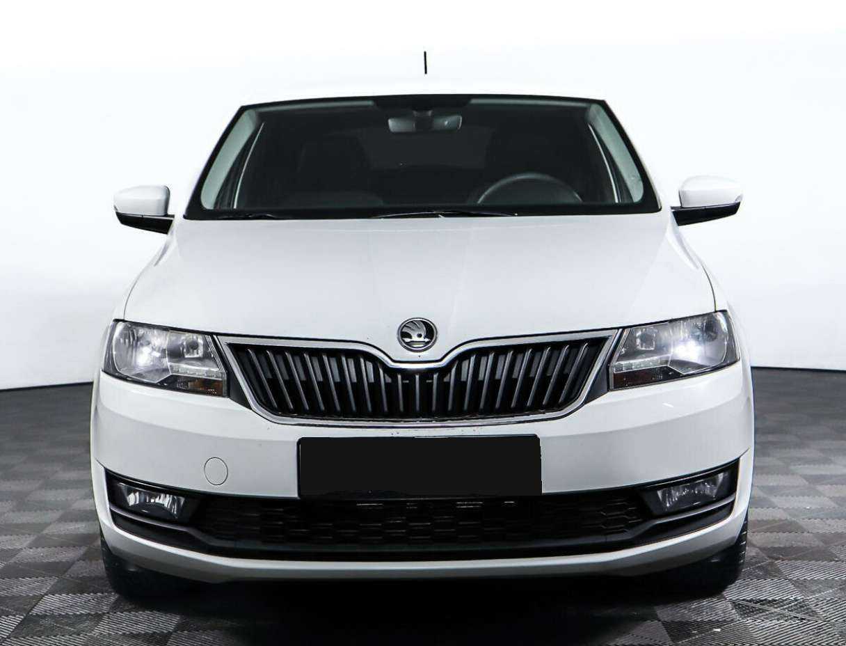Купить Skoda Rapid с пробегом. Фото: #1
