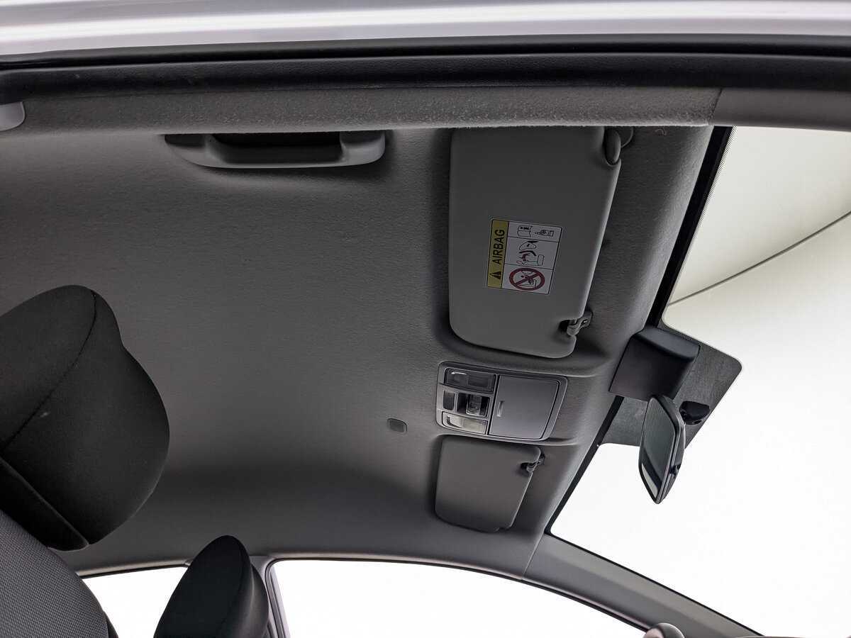 Купить Hyundai Solaris с пробегом. Фото: #22