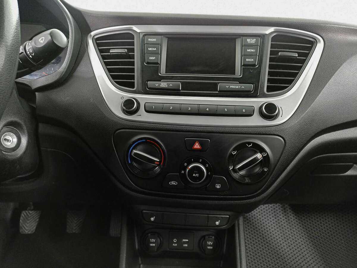 Купить Hyundai Solaris с пробегом. Фото: #12