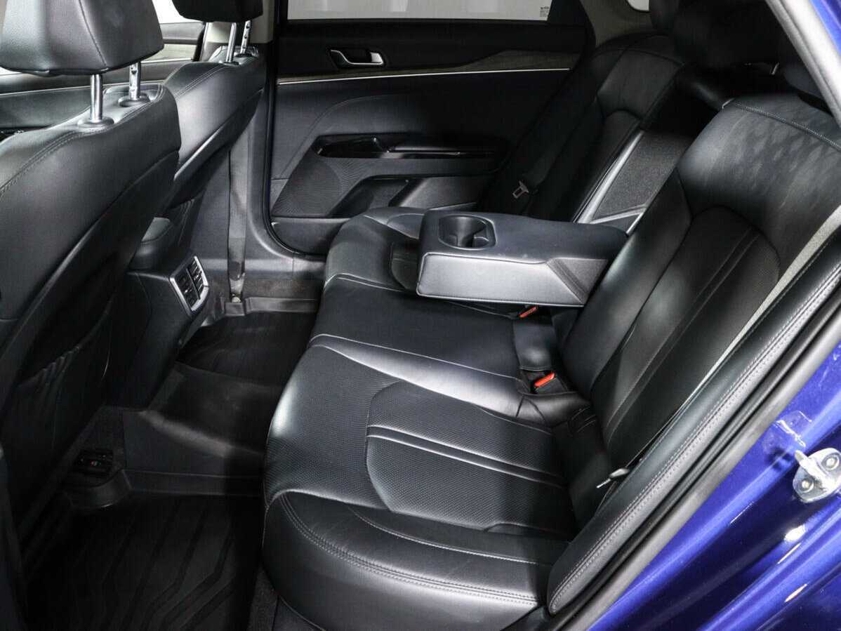 Купить Kia K5 с пробегом. Фото: #7