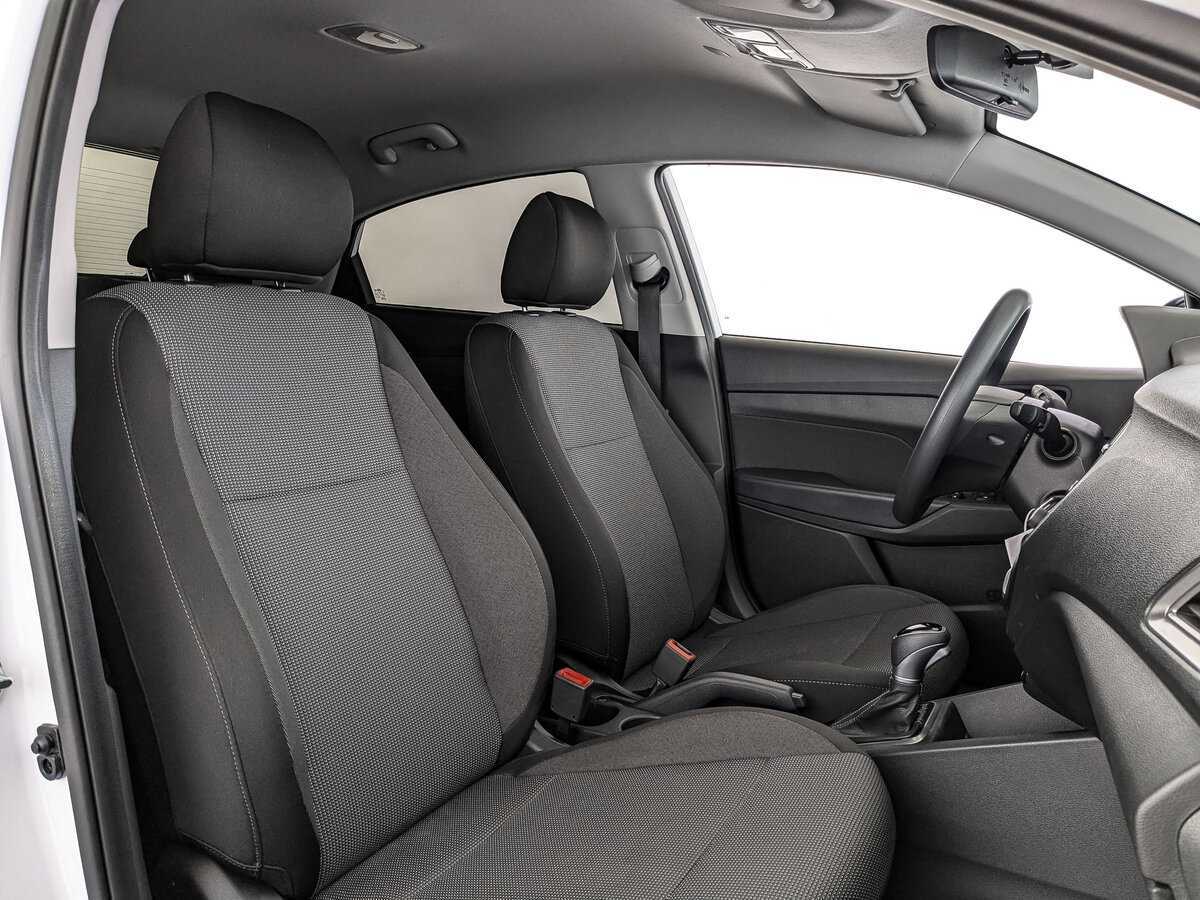 Купить Hyundai Solaris с пробегом. Фото: #17