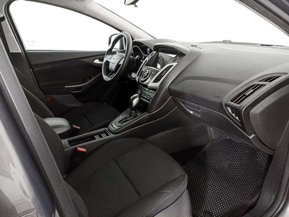 Купить Ford Focus с пробегом. Фото: #10