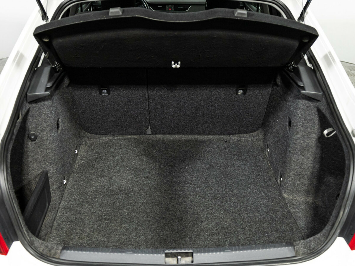 Купить Skoda Octavia с пробегом. Фото: #14