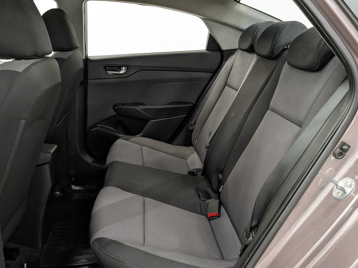 Купить Hyundai Solaris с пробегом. Фото: #13