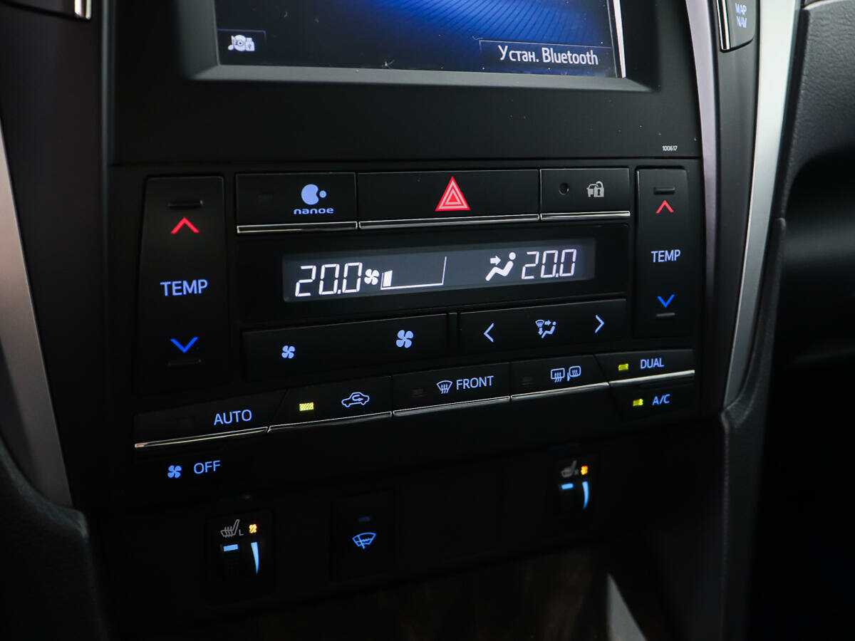 Купить Toyota Camry с пробегом. Фото: #18