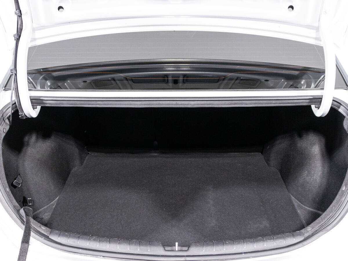 Купить Hyundai Solaris с пробегом. Фото: #14