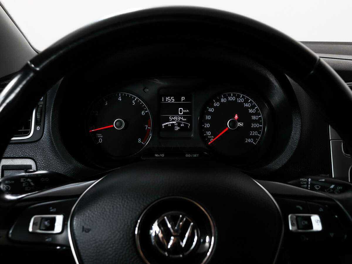 Купить Volkswagen Polo с пробегом. Фото: #13