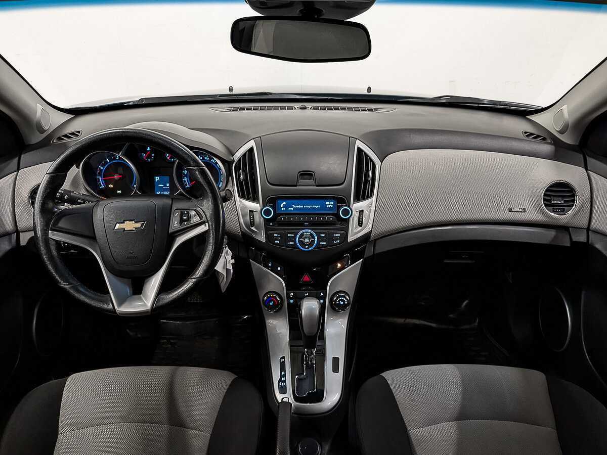 Купить Chevrolet Cruze с пробегом. Фото: #13