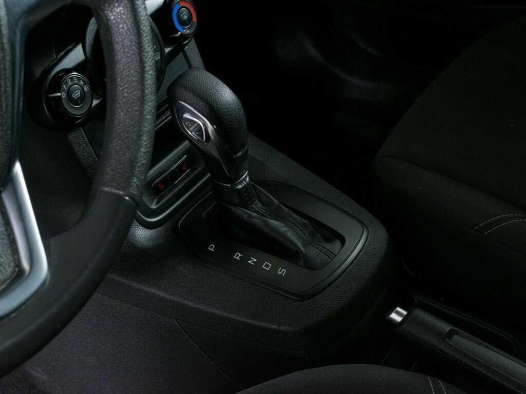 Купить Ford Fiesta с пробегом. Фото: #13