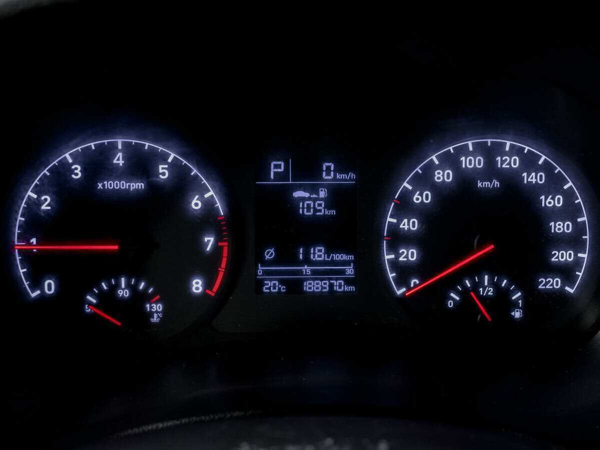 Купить Hyundai Solaris с пробегом. Фото: #10