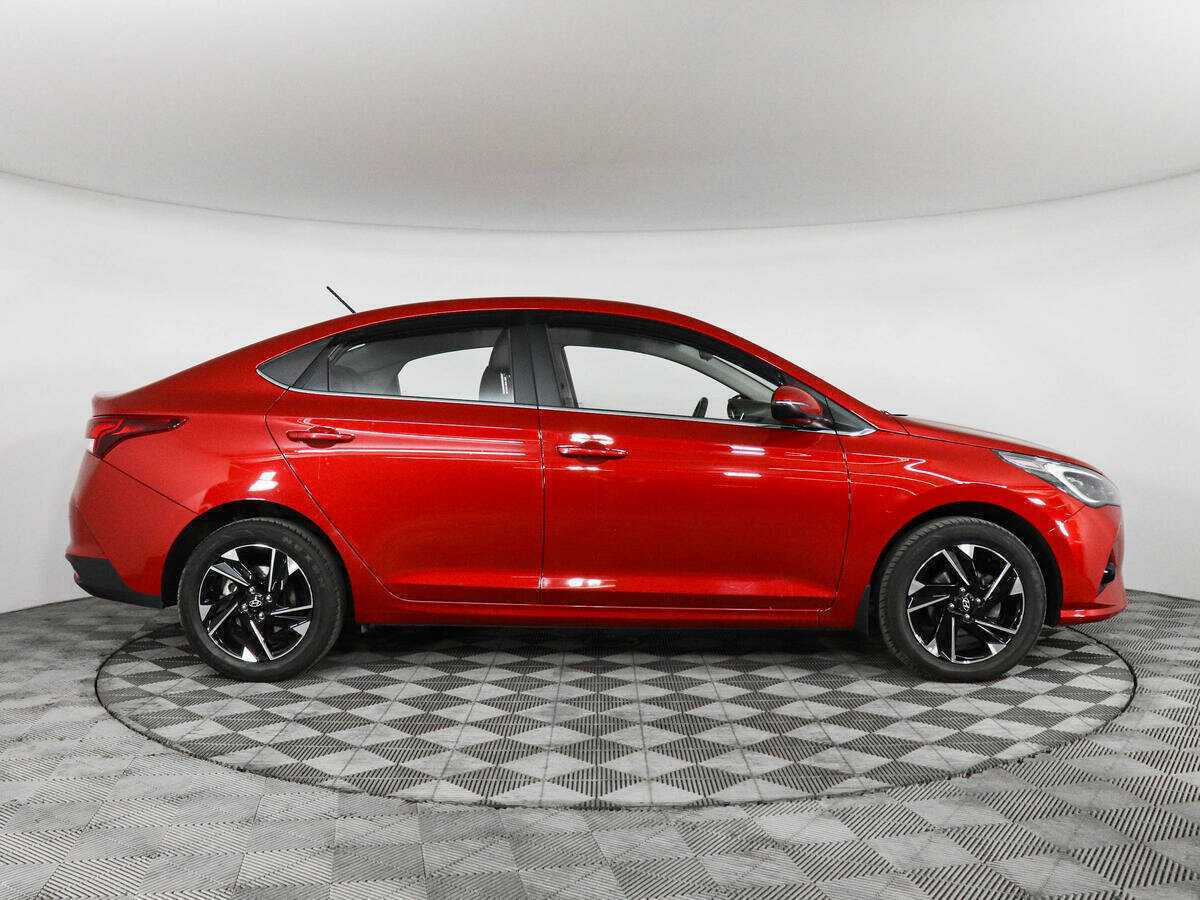 Купить Hyundai Solaris с пробегом. Фото: #3
