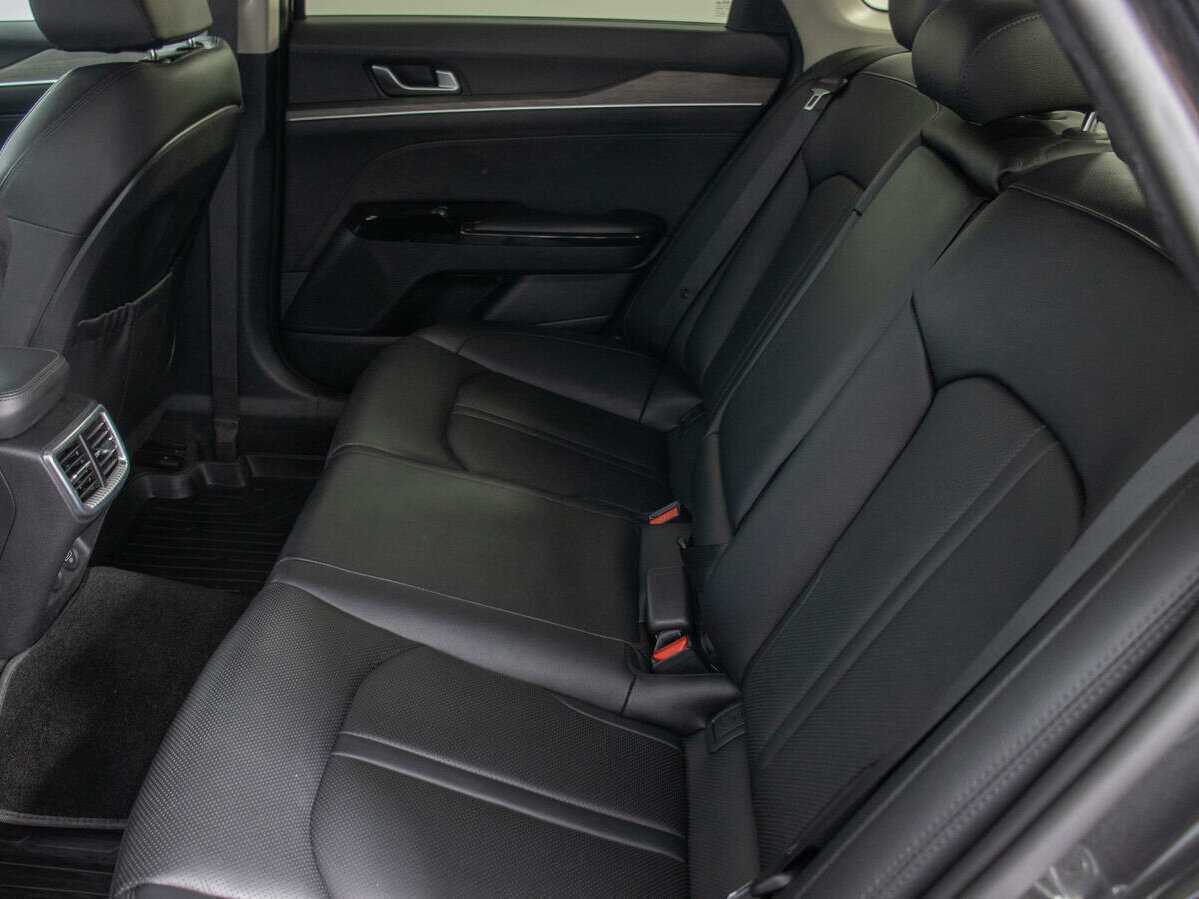 Купить Kia K5 с пробегом. Фото: #10