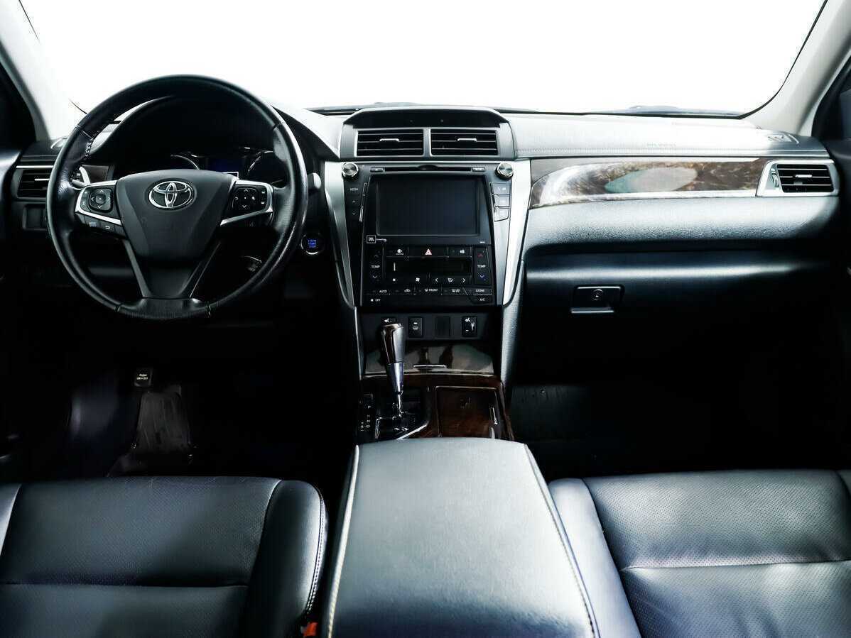 Купить Toyota Camry с пробегом. Фото: #10