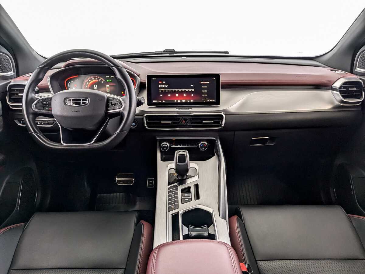 Купить Geely Coolray с пробегом. Фото: #11