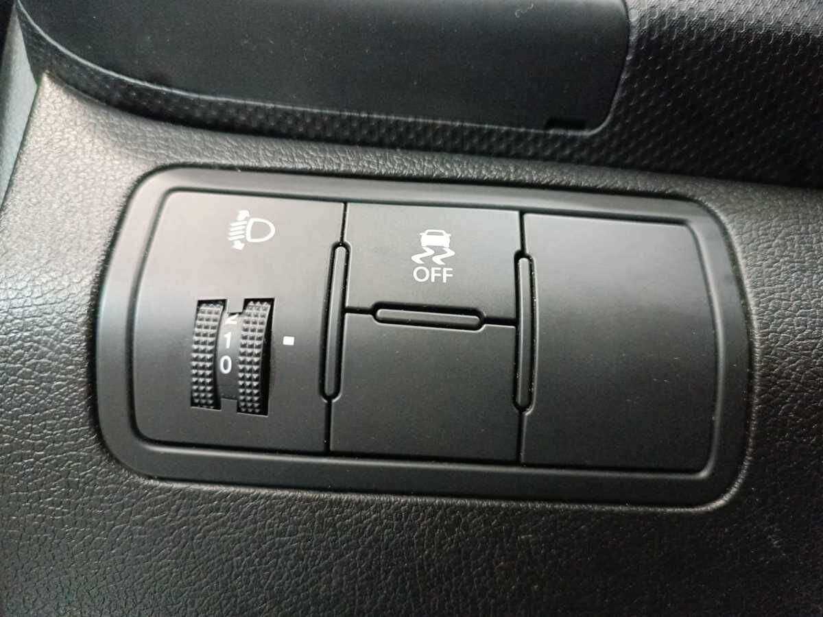 Купить Hyundai Solaris с пробегом. Фото: #13