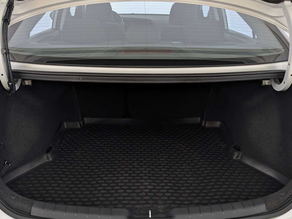 Купить Hyundai Elantra с пробегом. Фото: #9