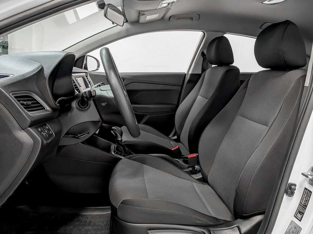 Купить Hyundai Solaris с пробегом. Фото: #20