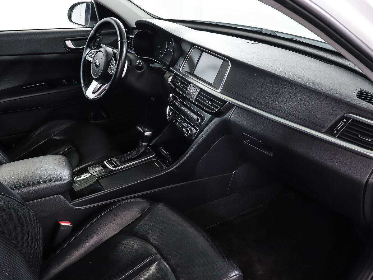 Купить Kia Optima с пробегом. Фото: #8