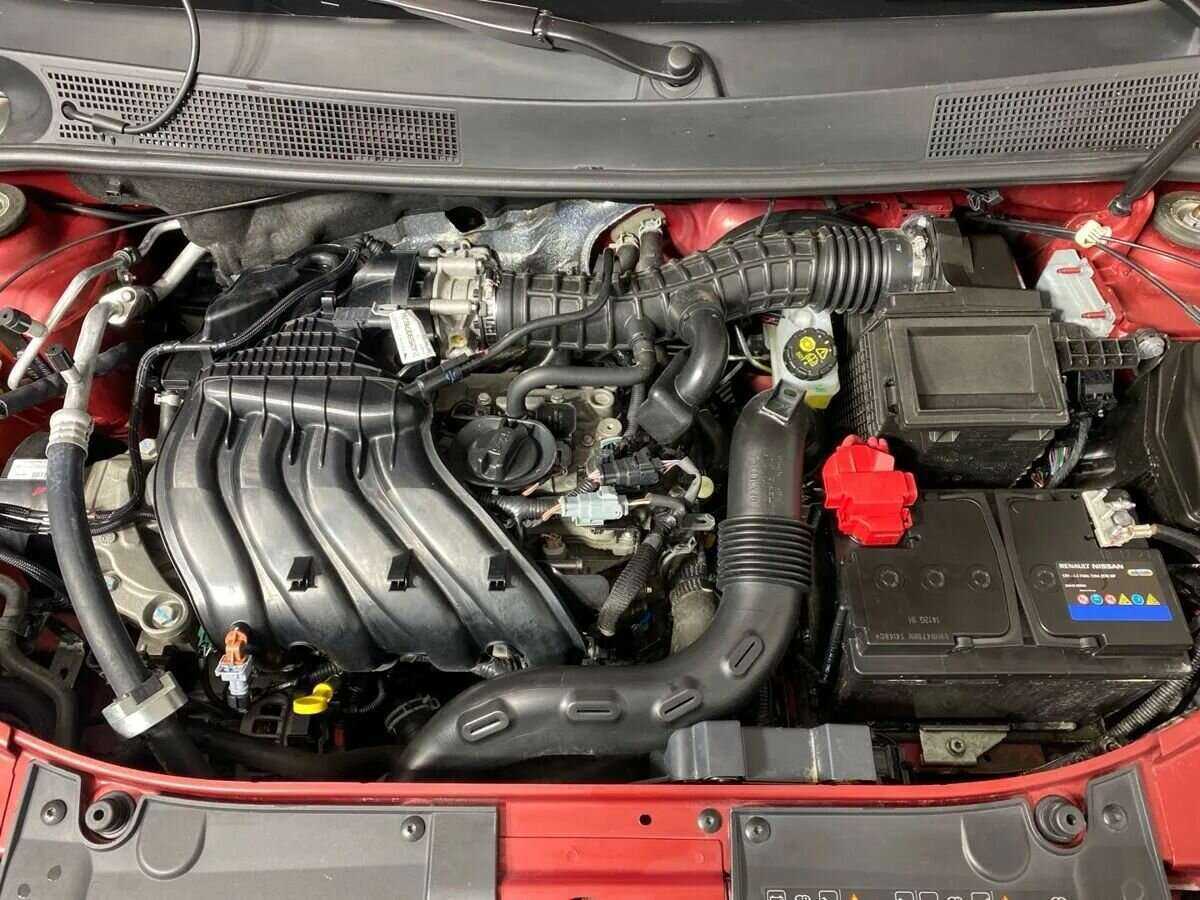 Купить Renault Sandero с пробегом. Фото: #8