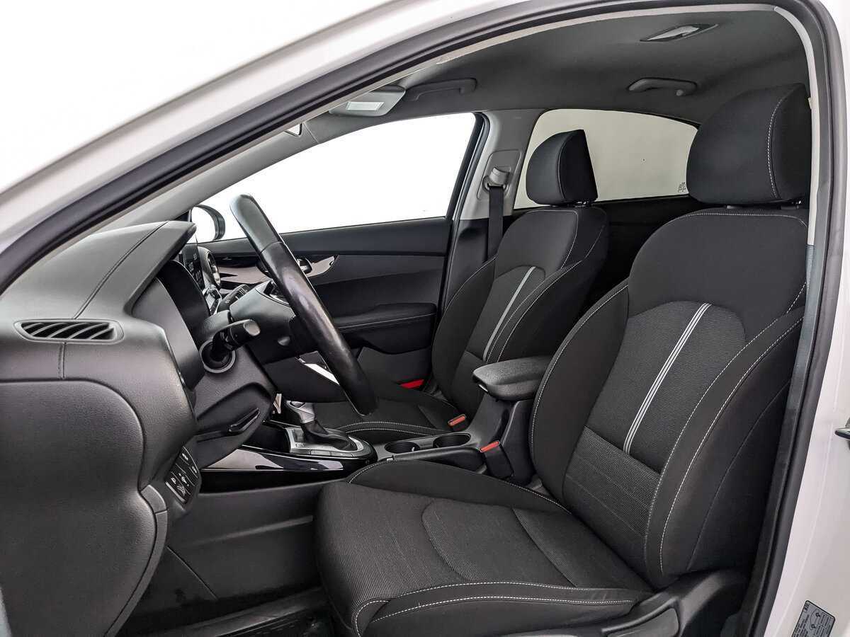 Купить Kia Cerato с пробегом. Фото: #17