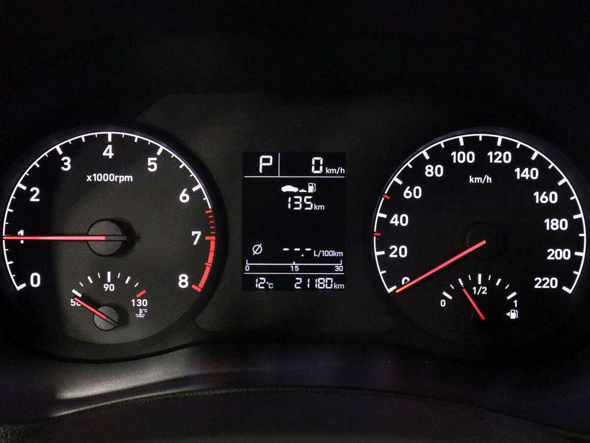 Купить Hyundai Solaris с пробегом. Фото: #8