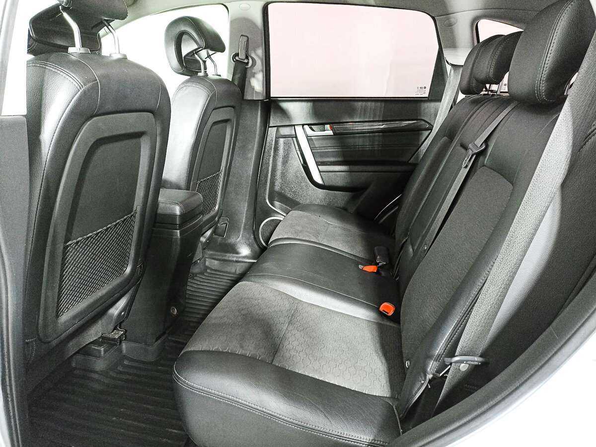 Купить Chevrolet Captiva с пробегом. Фото: #9