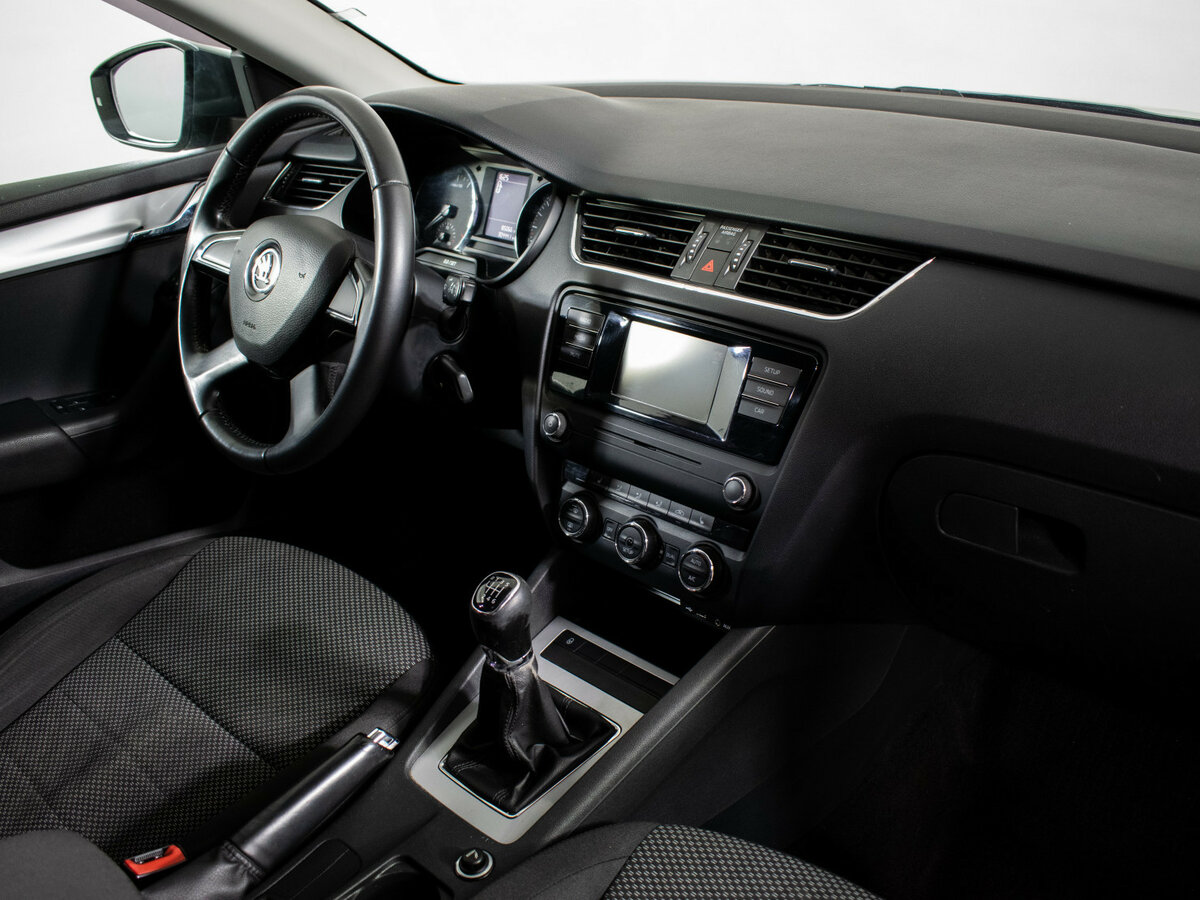Купить Skoda Octavia с пробегом. Фото: #7