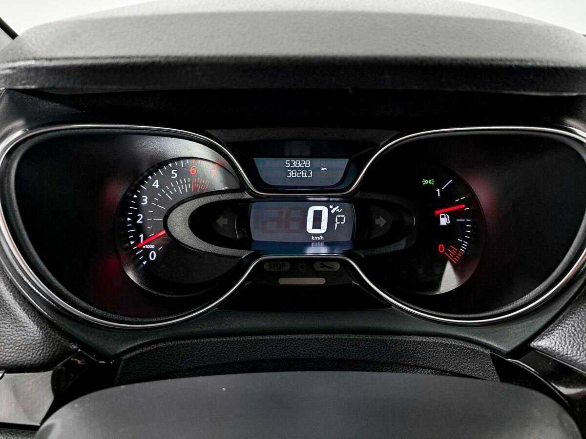 Купить Renault Kaptur с пробегом. Фото: #10