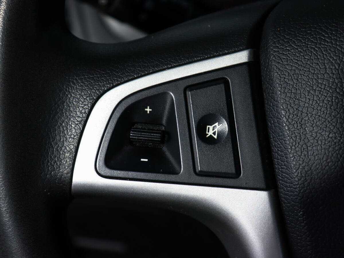 Купить Hyundai Solaris с пробегом. Фото: #14