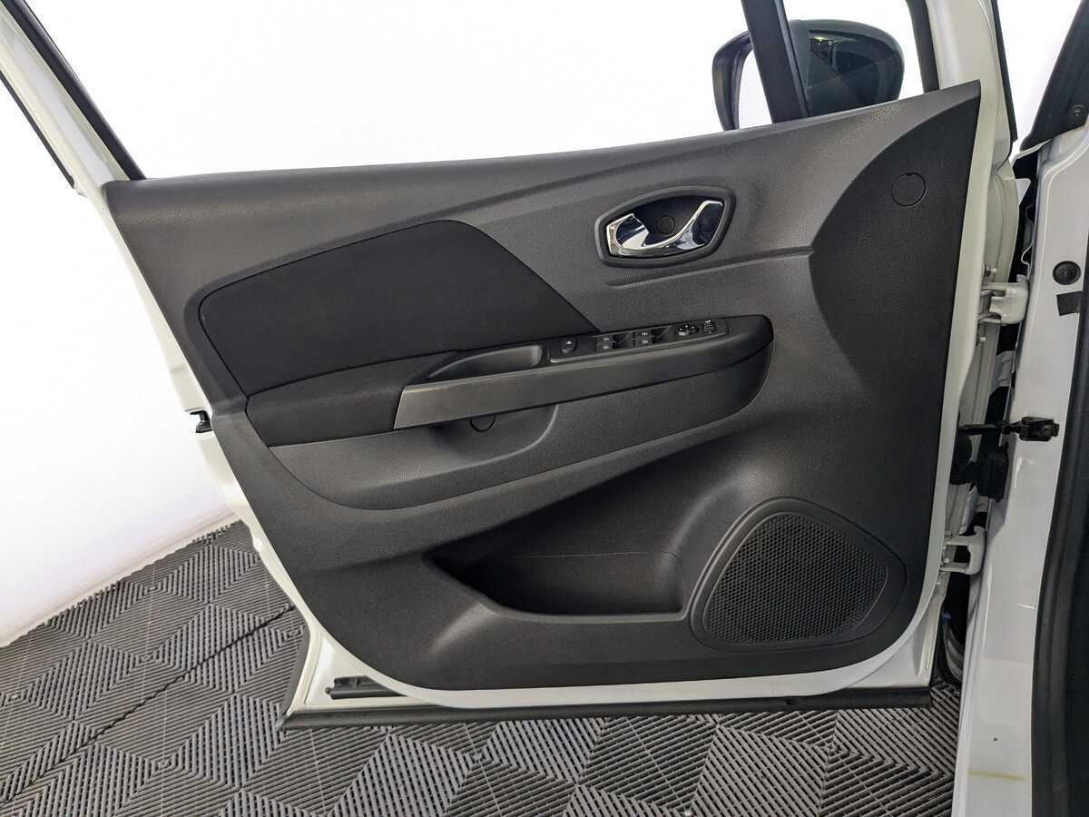 Купить Renault Kaptur с пробегом. Фото: #14