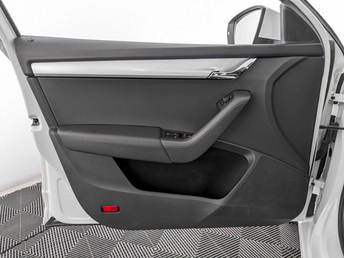 Купить Skoda Octavia с пробегом. Фото: #14