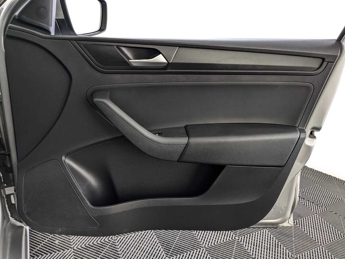 Купить Volkswagen Polo с пробегом. Фото: #20