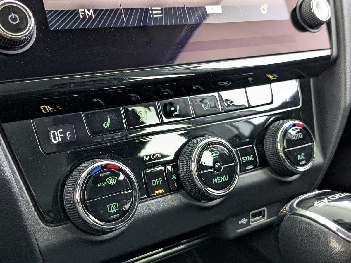 Купить Skoda Octavia с пробегом. Фото: #20