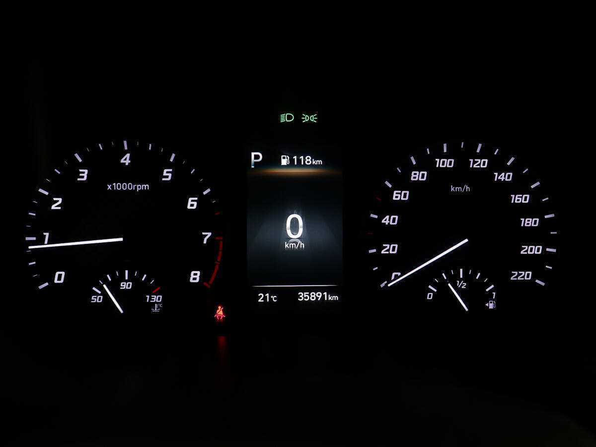 Купить Hyundai Solaris с пробегом. Фото: #12