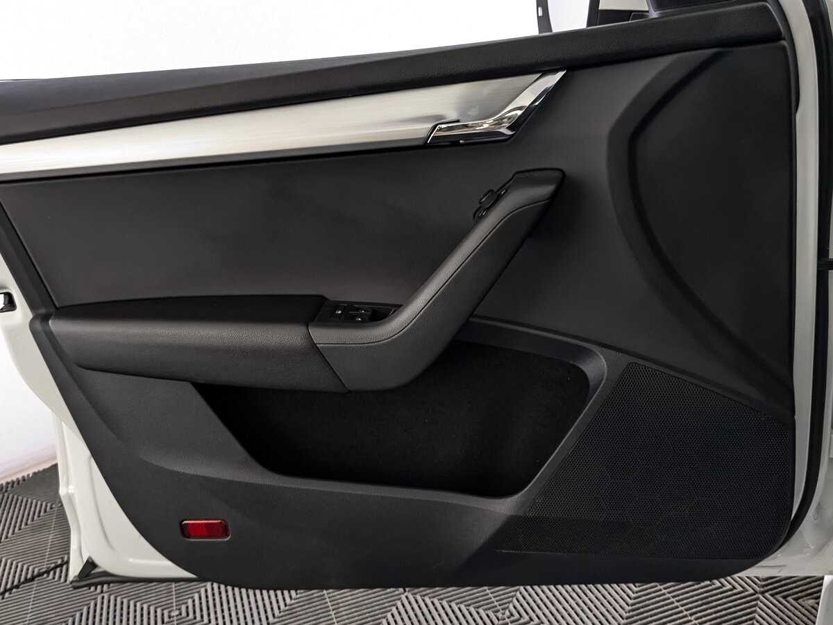 Купить Skoda Octavia с пробегом. Фото: #18