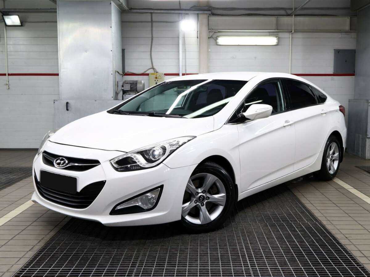Купить Hyundai i40 с пробегом. Посмотреть фото