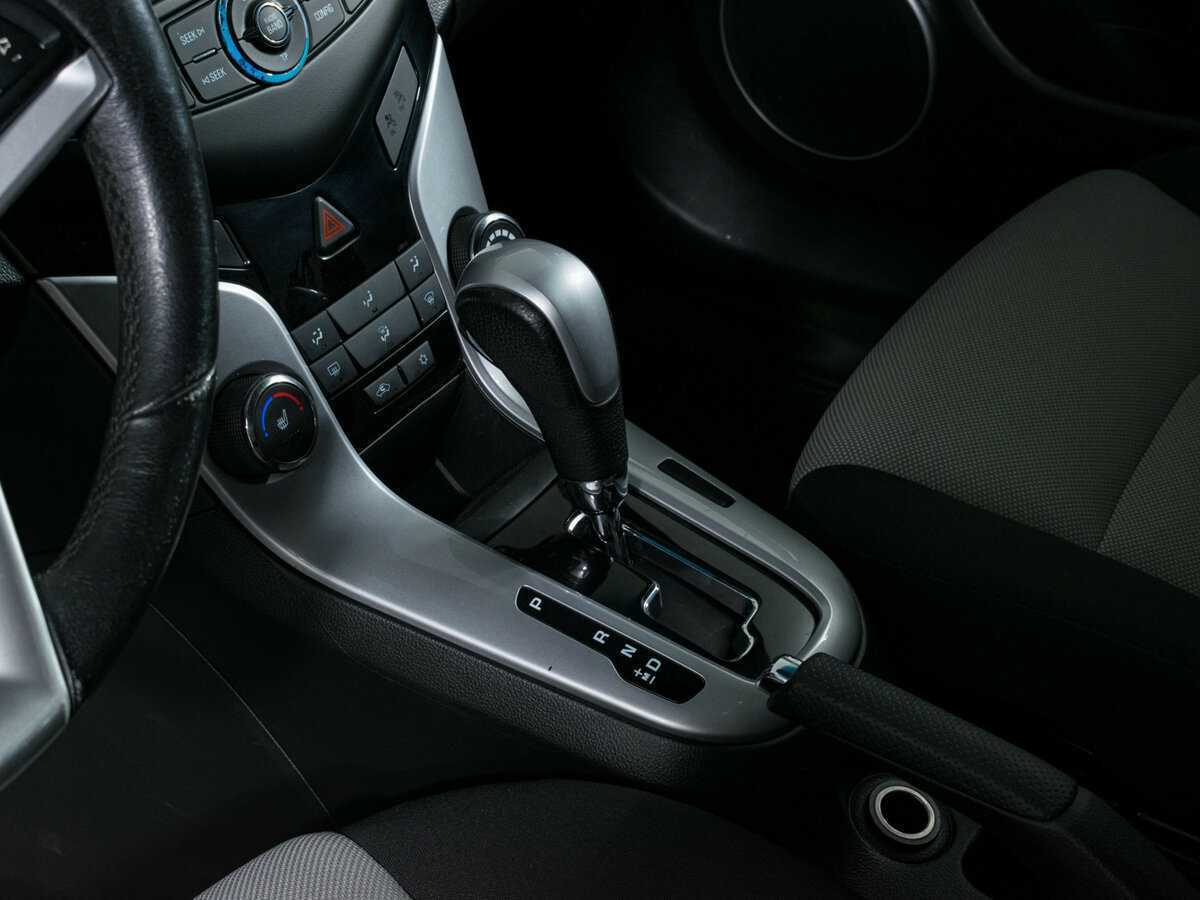 Купить Chevrolet Cruze с пробегом. Фото: #11