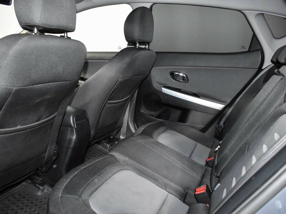Купить Kia Ceed с пробегом. Фото: #10