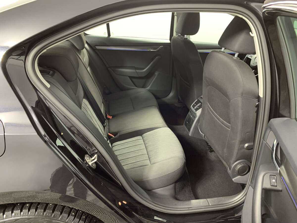 Купить Skoda Octavia с пробегом. Фото: #12